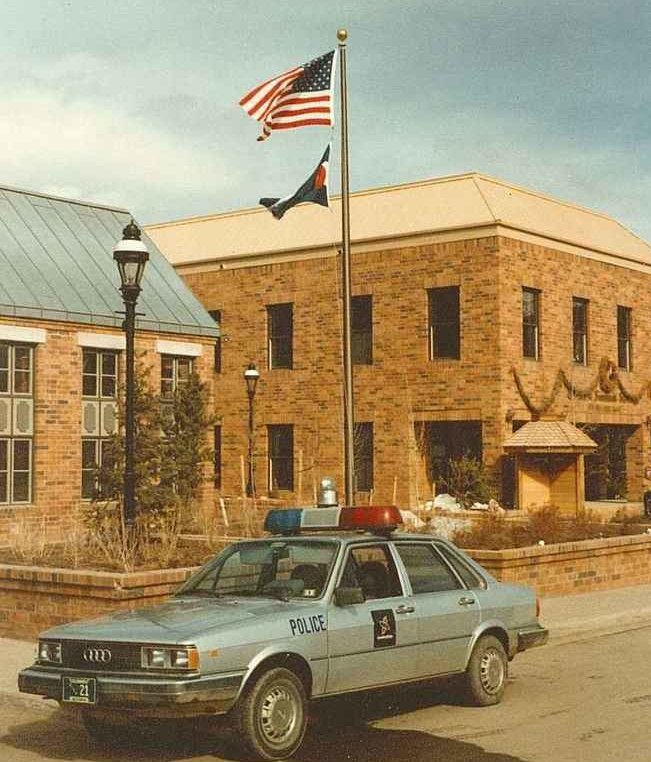 PD car Town Hall